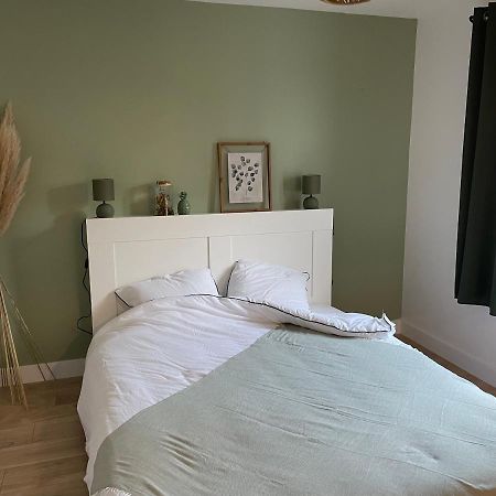La Chambre Verte Bedee Exterior photo