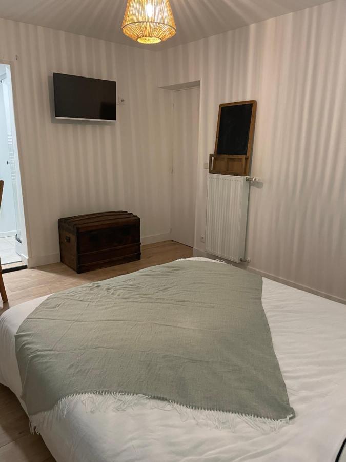 La Chambre Verte Bedee Exterior photo